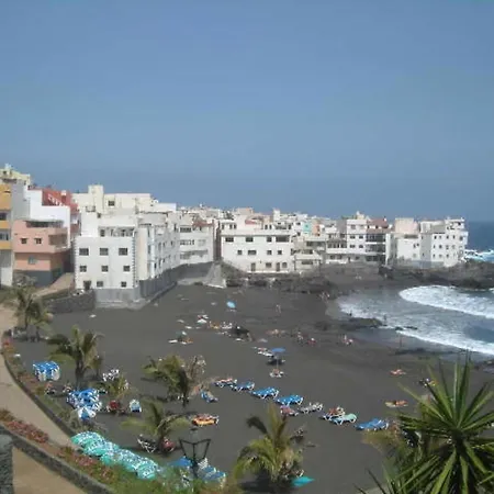 Apartement In Punta Brava Mit Kleiner Terrasse Zum Innenhof